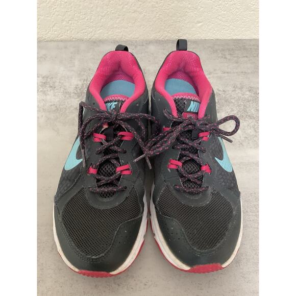 Nike Wild Trail 643074‑001 Women’s 9 Black Trail Running Shoes Pre‑Owned - Picture 1 of 6
